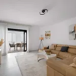 Luxury 3-bedroom For Rent In The Heart Of Puerto Banus Apartment *