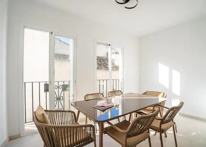 Luxury 3-Bedroom Apartment For Rent In The Heart Of Puerto Banus