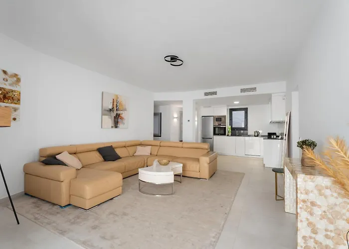 Luxury 3-Bedroom Apartment For Rent In The Heart Of Puerto Banus *