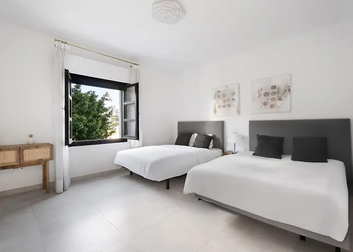 Apartament Luxury 3-Bedroom Apartment For Rent In The Heart Of Puerto Banus