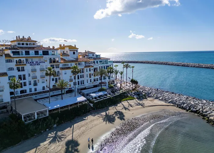 Luxury 3-Bedroom Apartment For Rent In The Heart Of Puerto Banus * Marbella